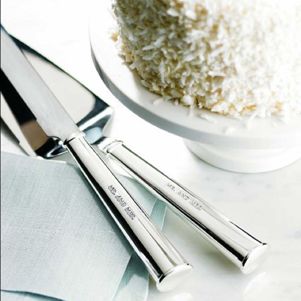 Kate Spade Mr. & Mrs. Cake Cutting Set